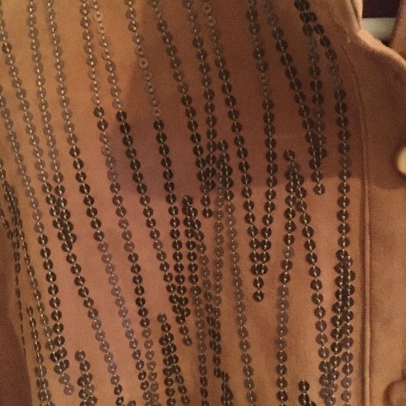 *HOST PICK* Bob Mackie Wearable Art top - Picture 2 of 2